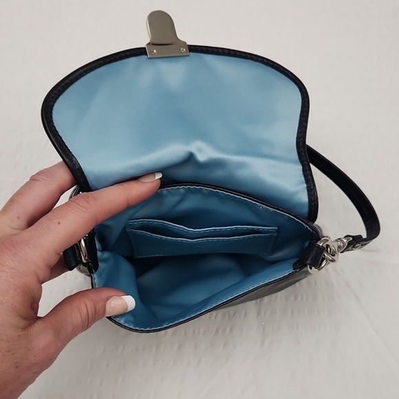 CONVERTIBLE COACH WRISTLET - Picture 5 of 6